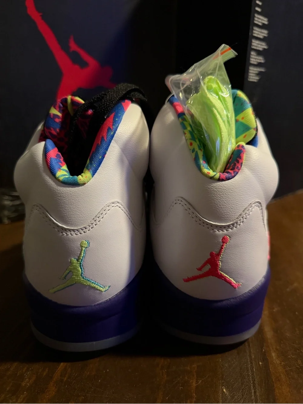 DeadStock Nike Air Jordan 5 Retro 'Alternate Bel-Air' Sneakers - 9M